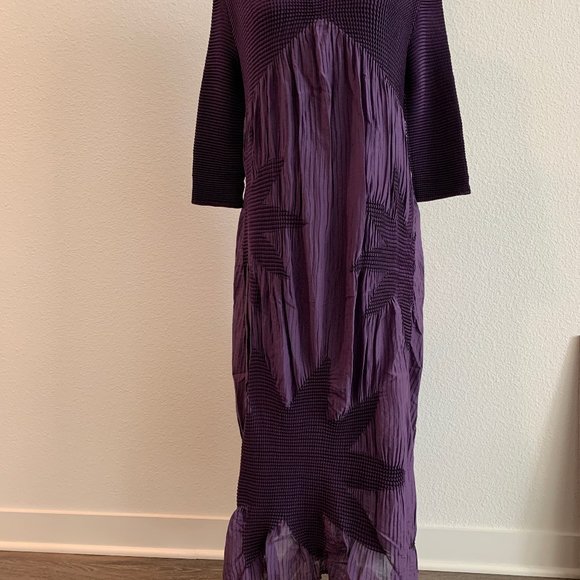 VANITE COUTURE DRESS IN PURPLE LARGE - Picture 1 of 5